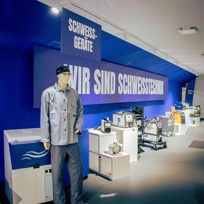 Unsere Ausstellung von Schweißgeräten Schweißgeräte und Plasmaschneider